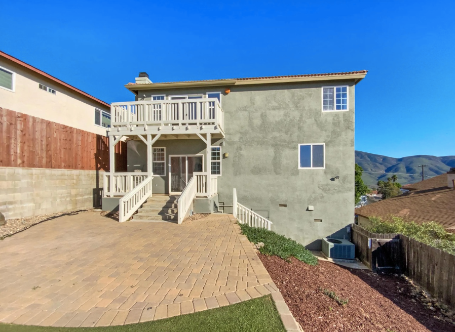 1504 San Bernardino Ave - Photo 5 of 26