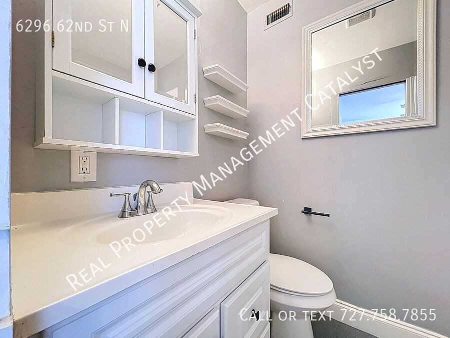 6296 62nd St N - Photo 5 of 21