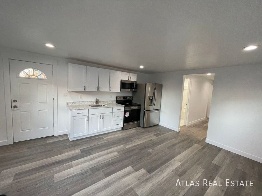 6915 S Brookhill Dr #B - Photo 7 of 17