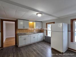featured image of 302 Turner St #2R