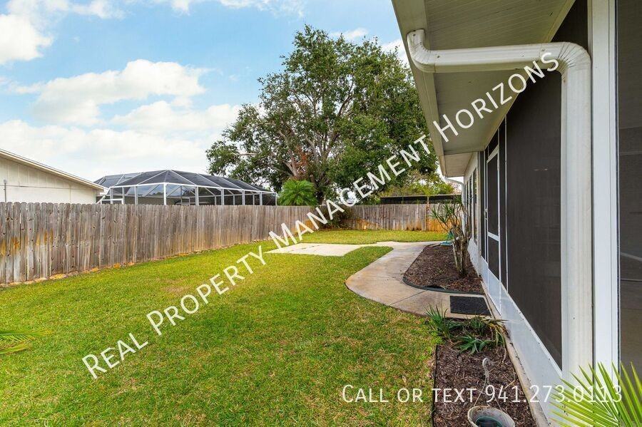 6397 Samoa Dr - Photo 3 of 26