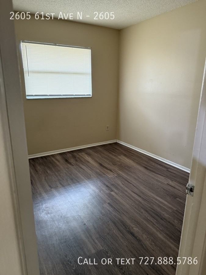 2605 61st Ave N #2605 - Photo 5 of 27