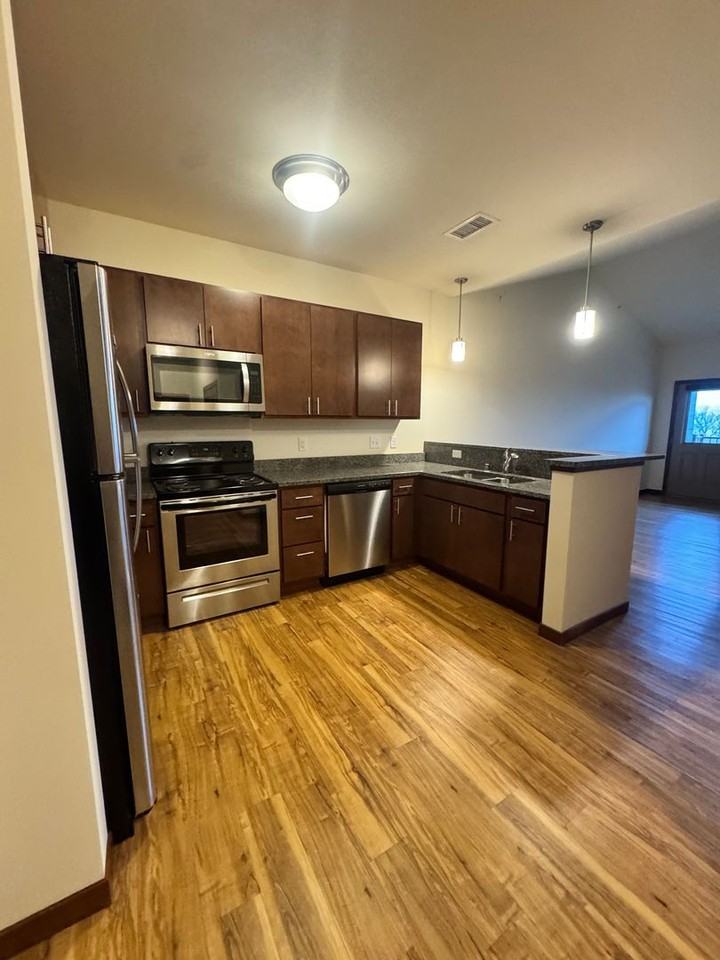 Waubesa Village A - Photo 2 of 16