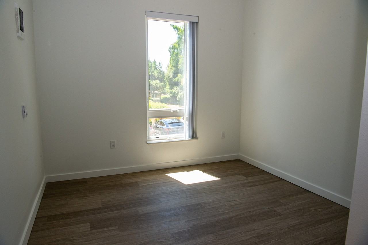 Terrace Glen - Photo 4 of 25