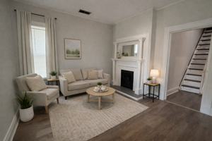 featured image of 376 Park Ave