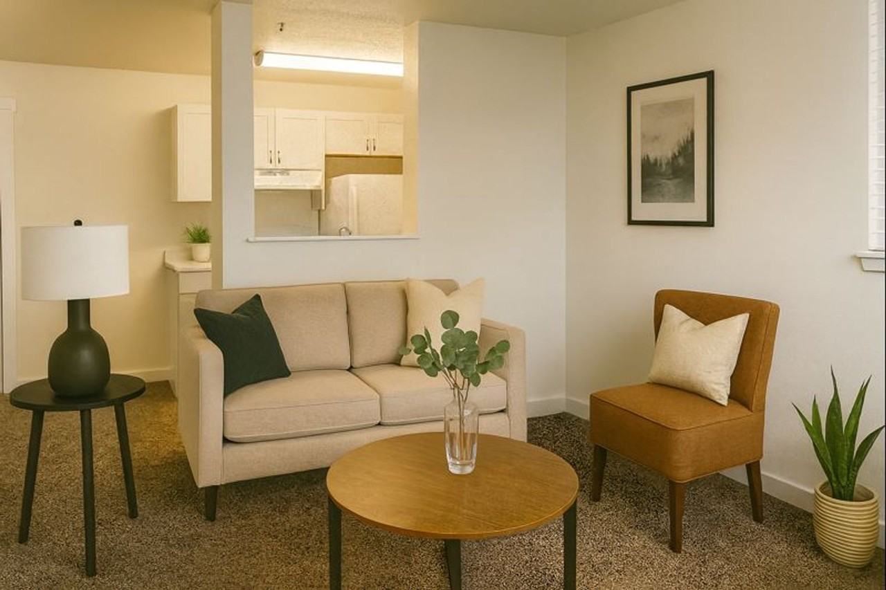 Oakes Street Apartments - Photo 6 of 10