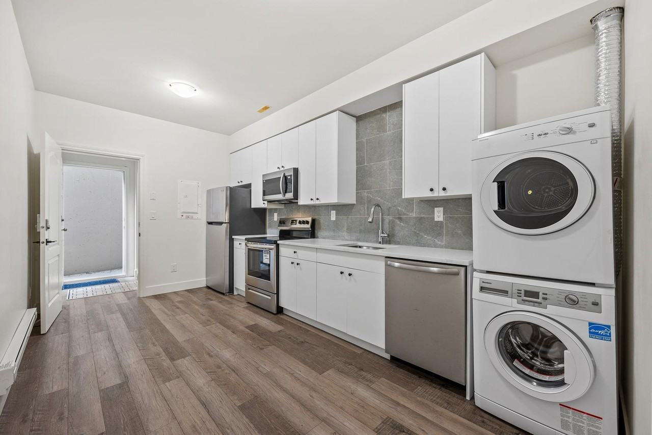 15632 37 Ave #BSB - Photo 4 of 14