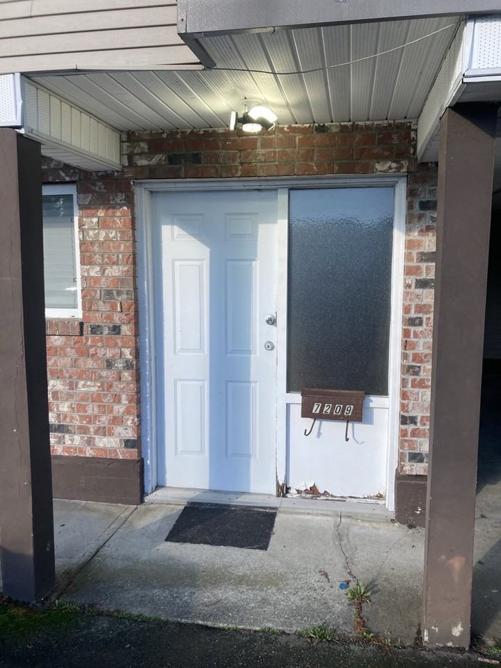 7209 16th Ave - Photo 3 of 50