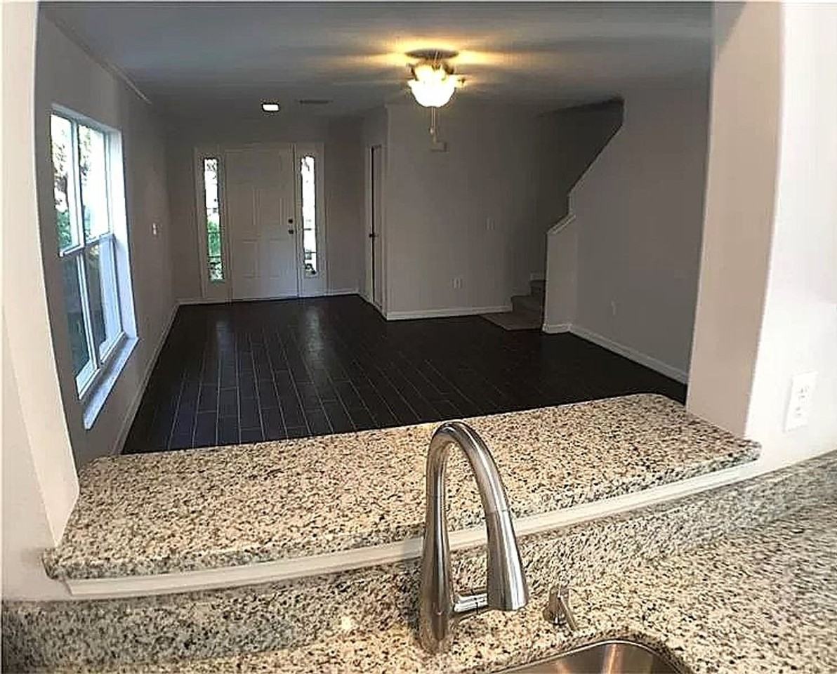 6120 Skylarkcrest Dr - Photo 4 of 5