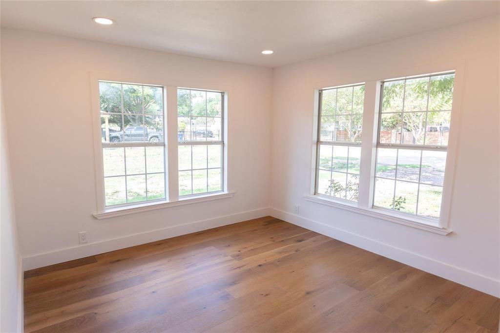 1122 Newport Ave #1122 - Photo 2 of 21