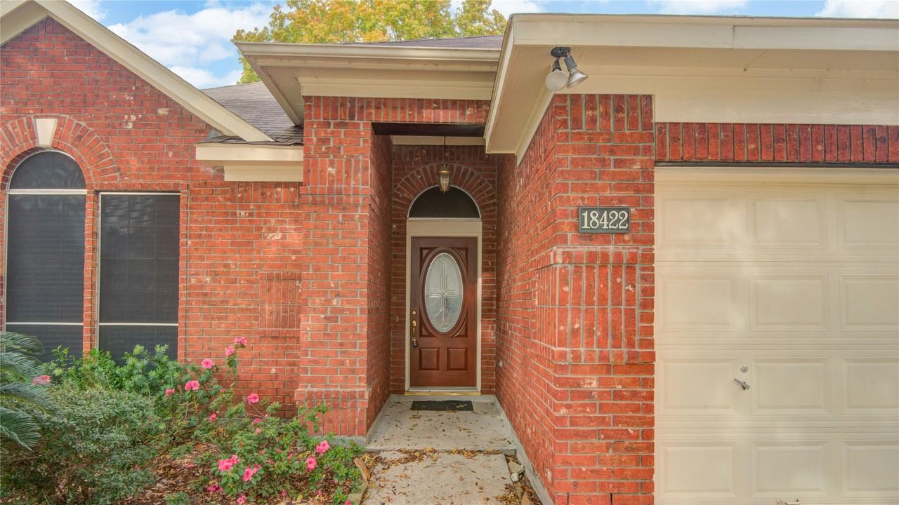 18422 Auburn Woods Dr #18422 - Photo 7 of 30