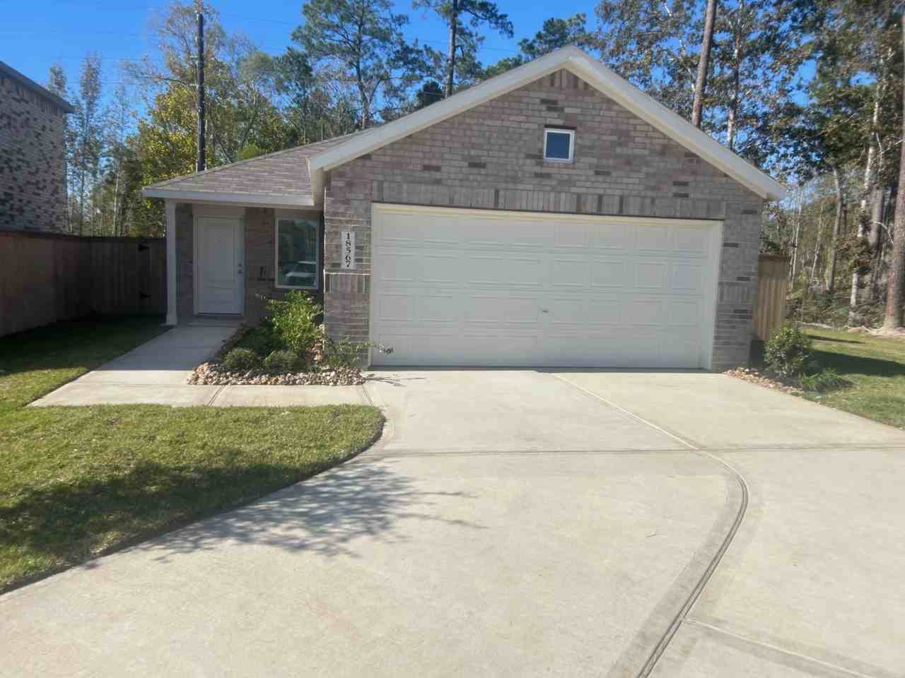 18567 Autumn Heights Ln #18567 - Photo 2 of 14