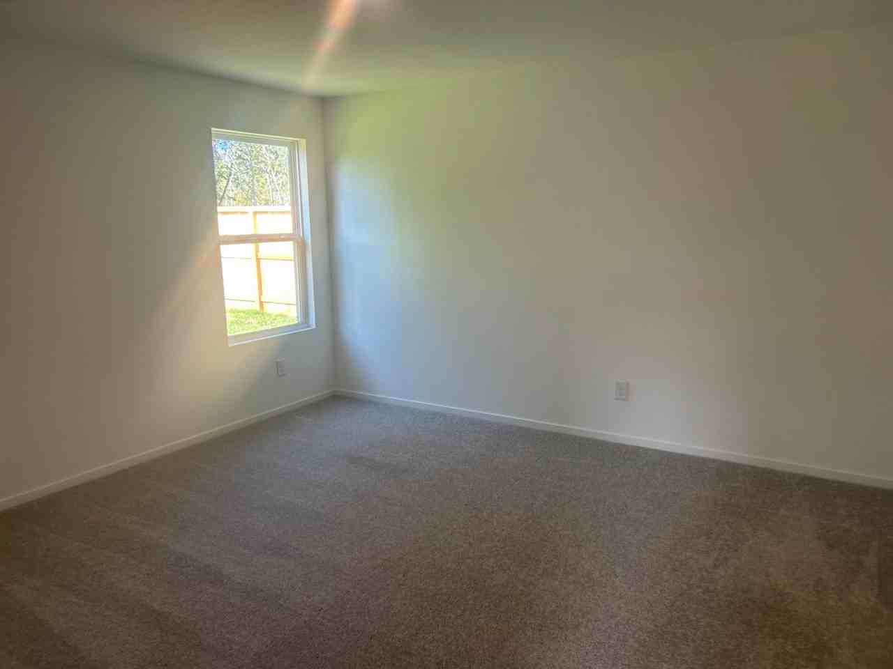 18567 Autumn Heights Ln #18567 - Photo 6 of 14