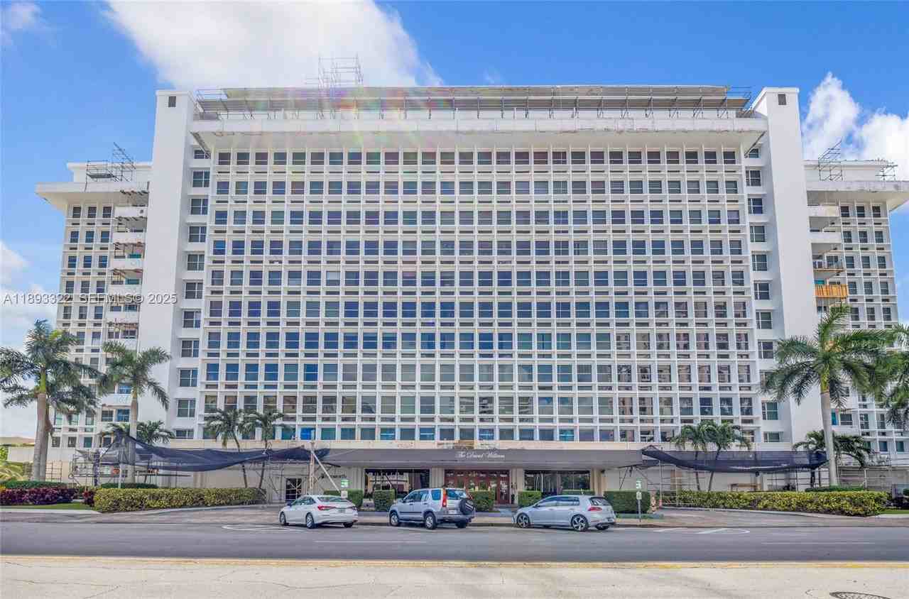 700 Biltmore Way #700-808 - Photo 2 of 25