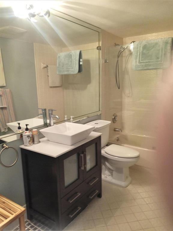 4770 Fountains Dr S #4770-304 - Photo 5 of 29