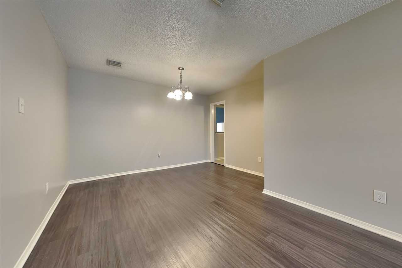 13906 Rosetta Dr #13906 - Photo 7 of 18