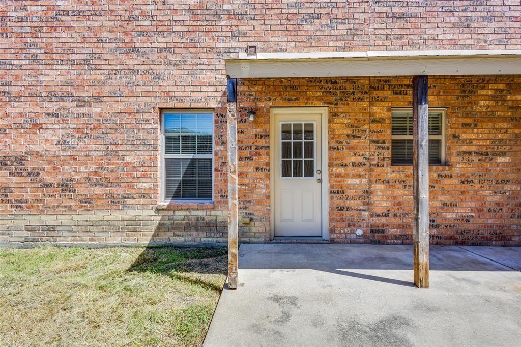 1001 E College St #1001