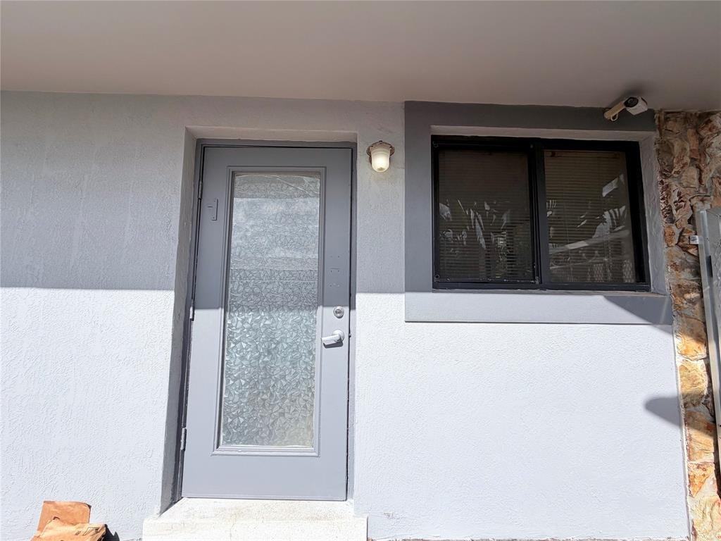 1023 Nw 1st Ave #1023-1 - Photo 3 of 16