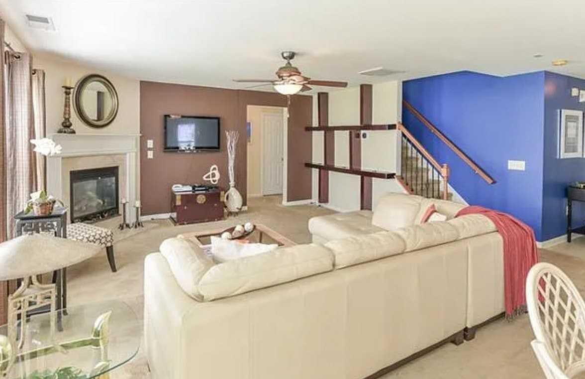 2922 Glazer Valley Court - Photo 2 of 7