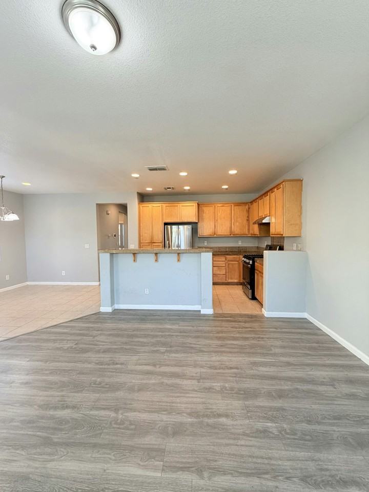 4375 Tropaz Lane - Photo 5 of 26