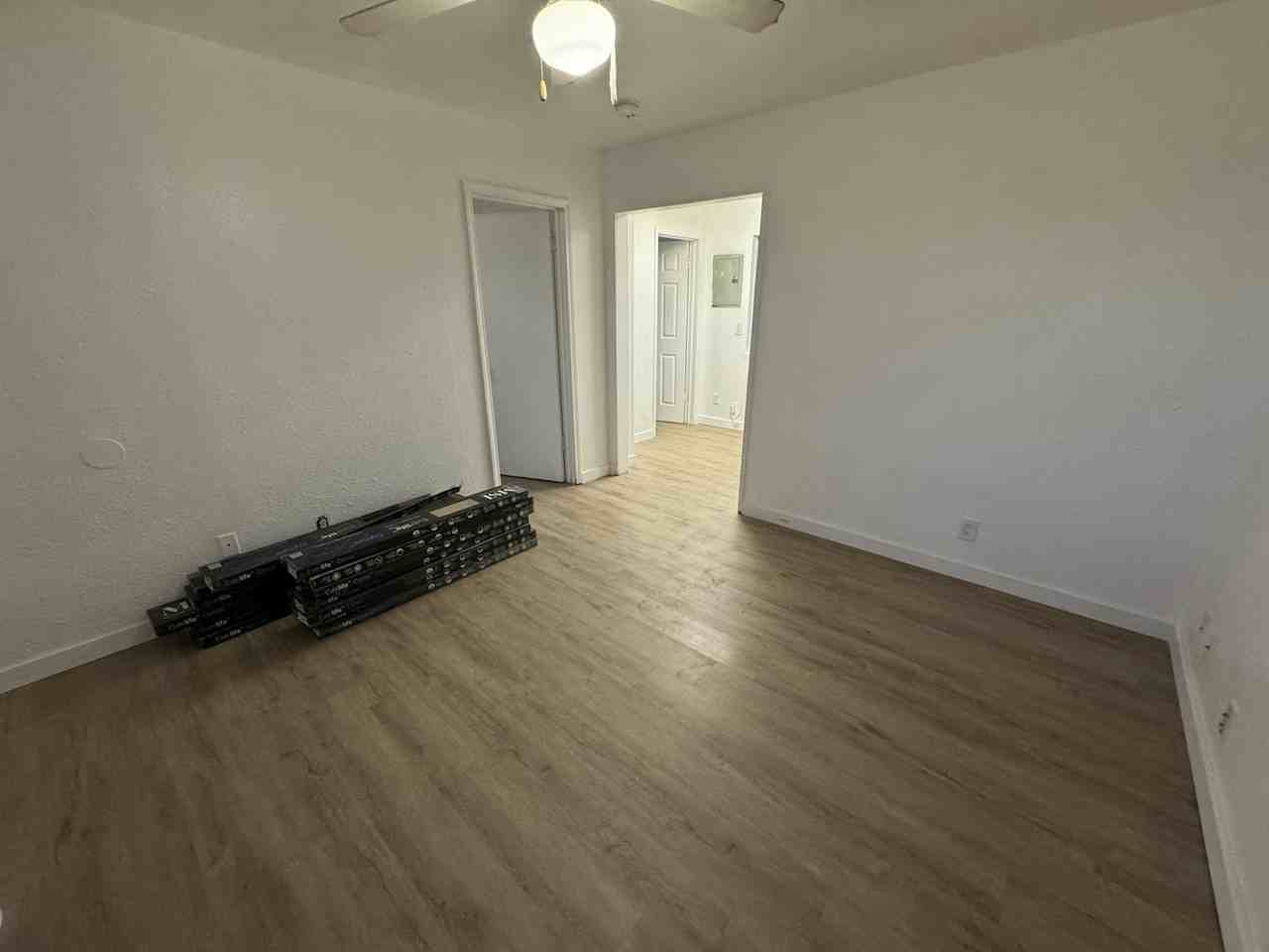 1110 W Broadway Ave, Unit 3 - Photo 4 of 6