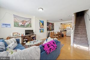 featured image of 1531 Fontain St