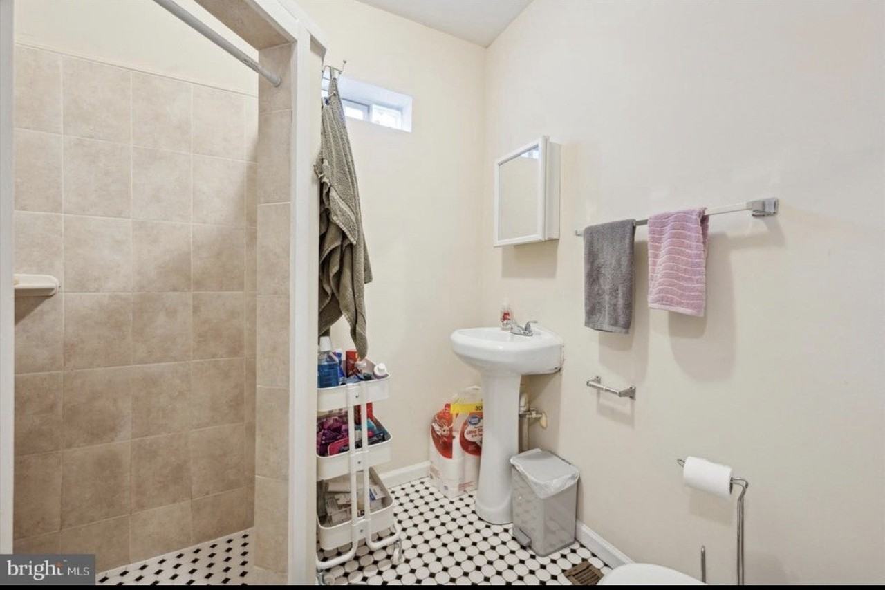 1531 Fontain Street - Photo 7 of 15