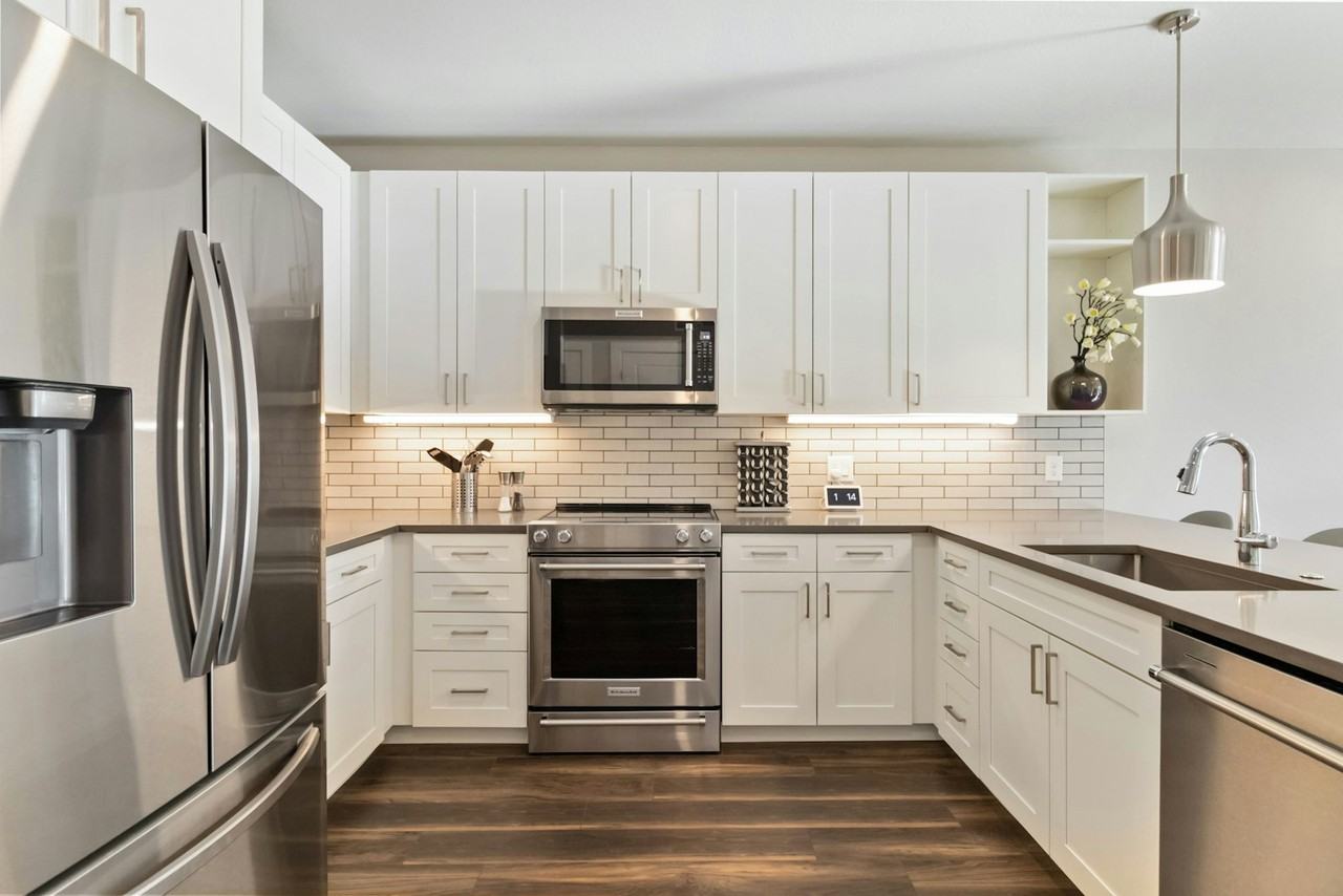 20 Wilcox Street, Unit 421 - Photo 5 of 31