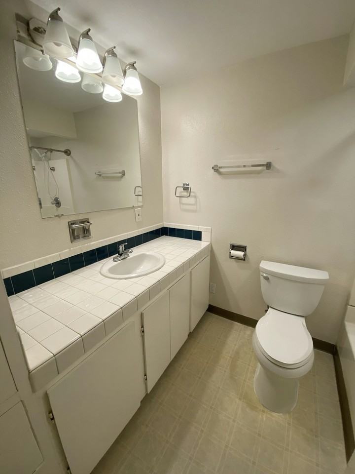 13380 Southwest Farmington Road - Photo 5 of 26