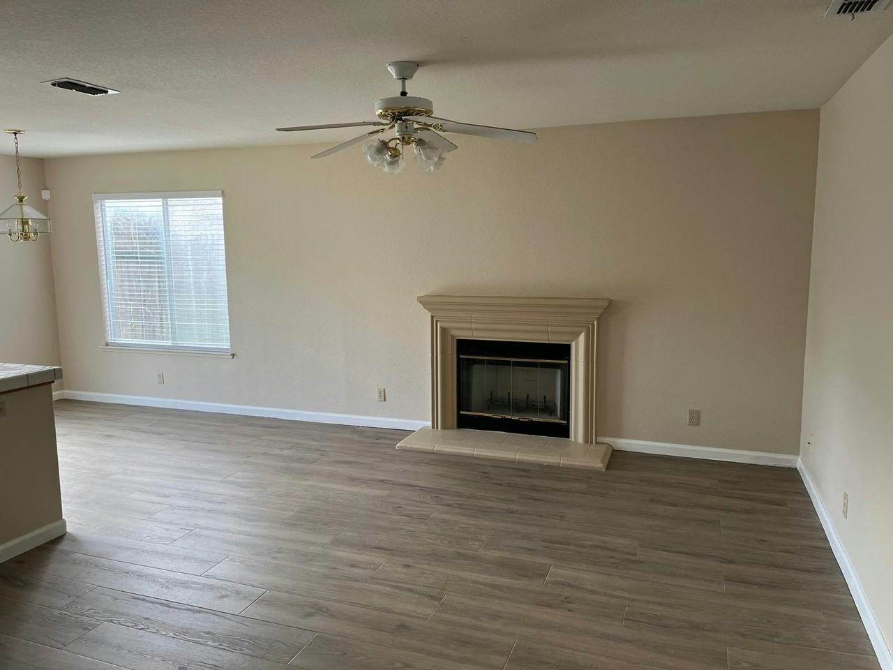 10191 Gatemont Cir - Photo 2 of 9