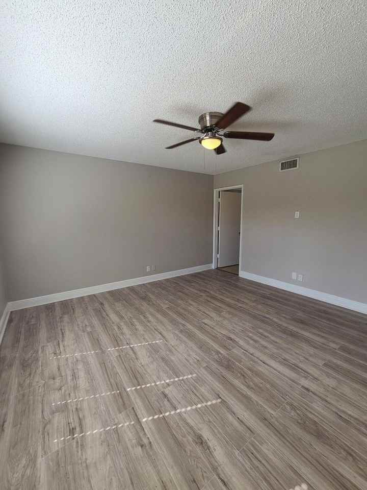 1460 Windorah Way #C - Photo 2 of 20