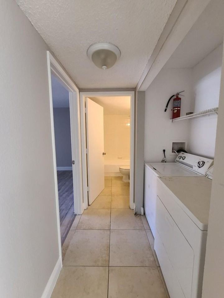 1460 Windorah Way #C - Photo 5 of 20