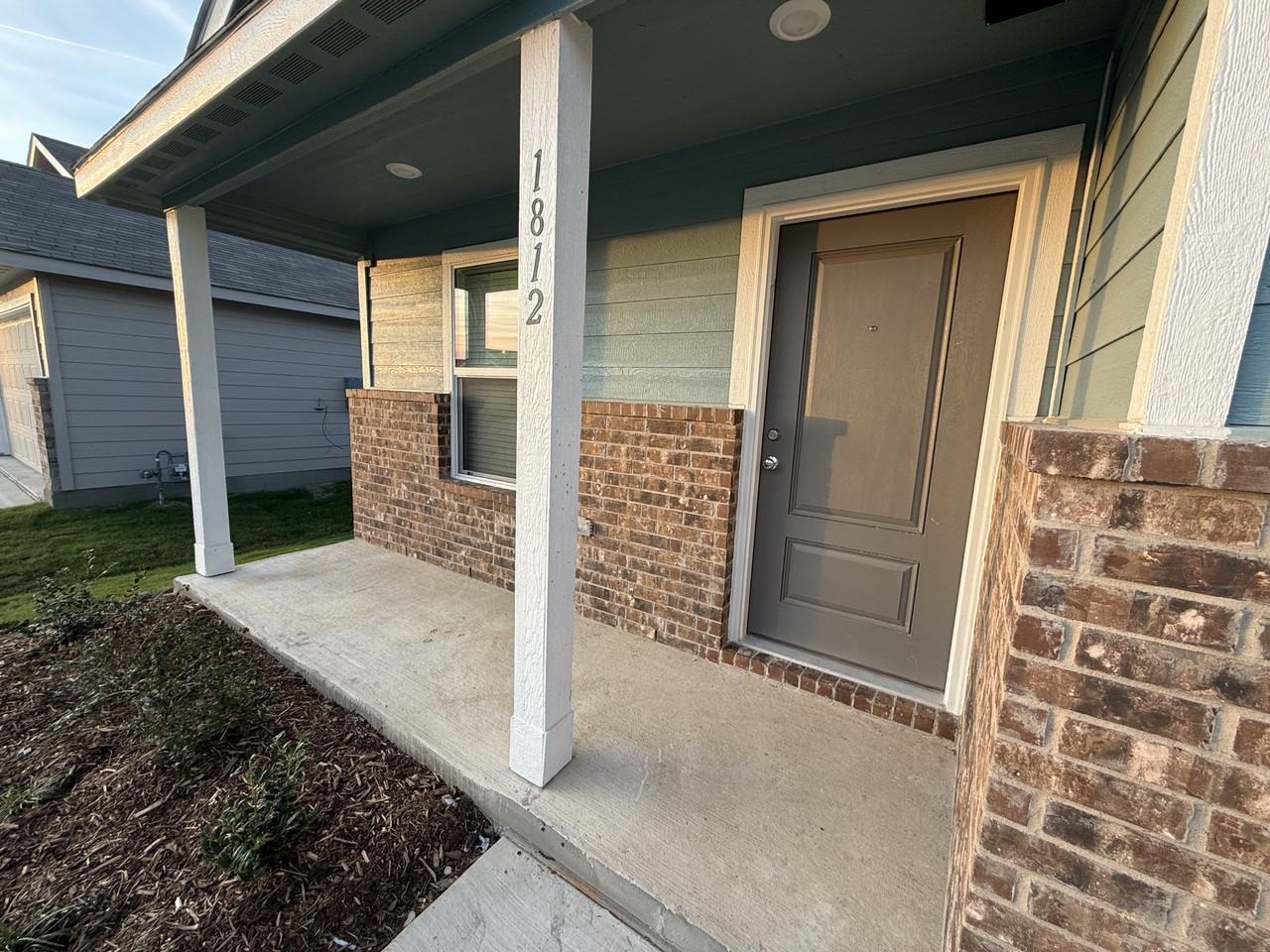 1812 Ashland St #NA - Photo 3 of 25