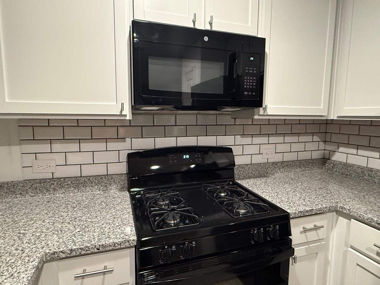 1812 Ashland St #NA - Photo 5 of 25