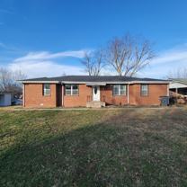 166 E 16th St #B - Photo 1 of 1