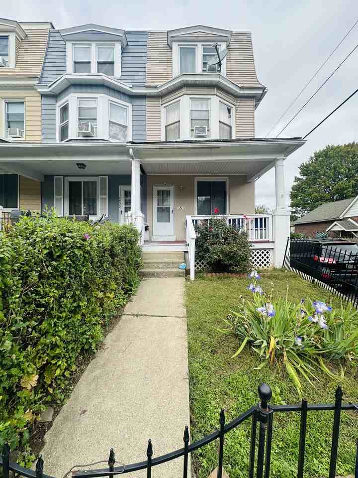 1431 Lehigh St #NA - Photo 2 of 8