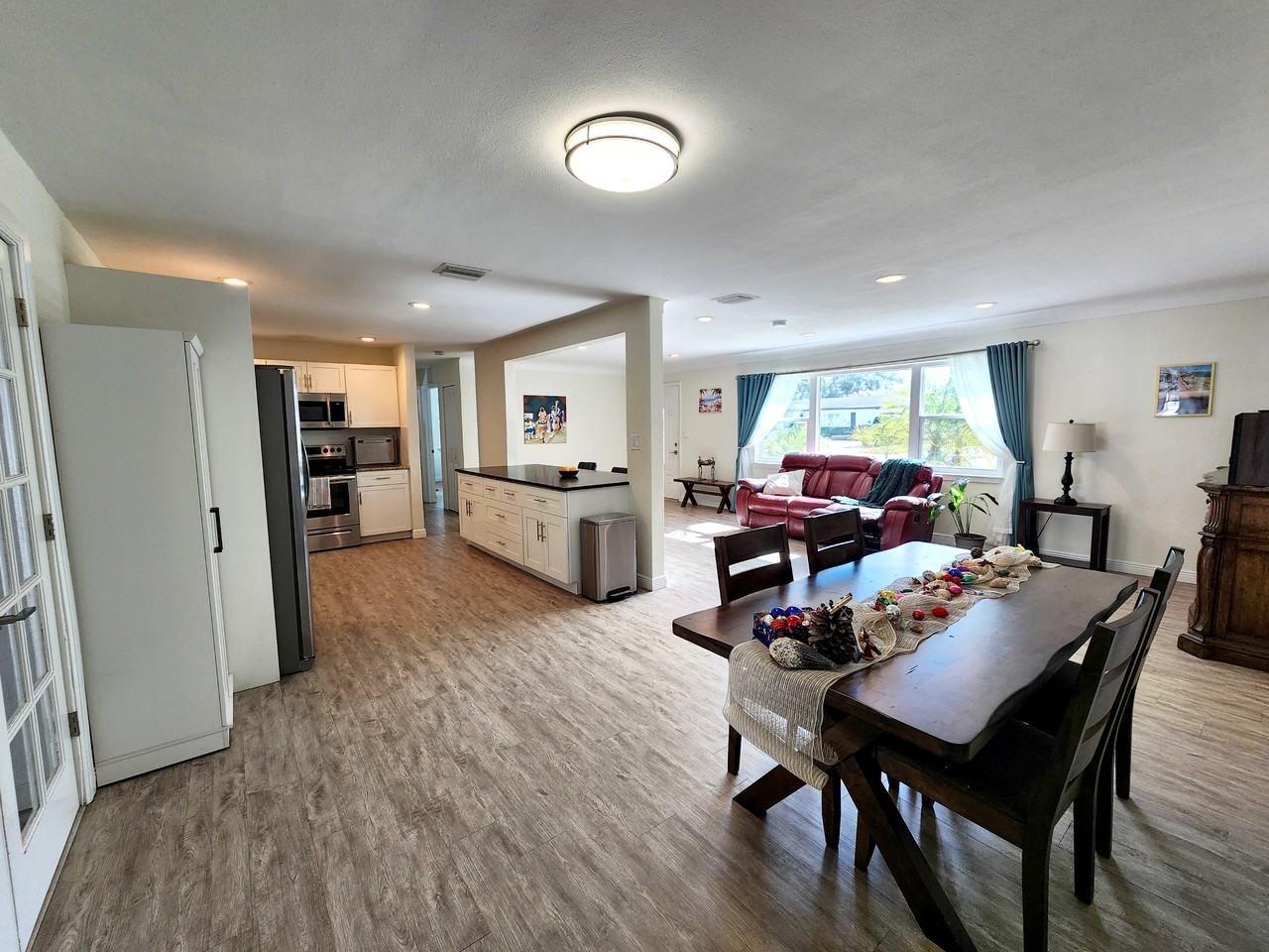 6049 45th Ave N #NA - Photo 6 of 20