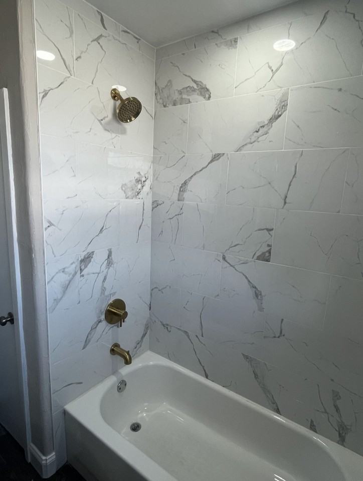 3102 E 7th Ave #B - Photo 3 of 13