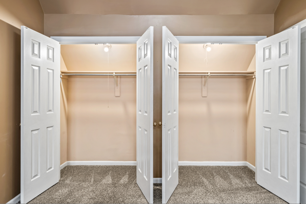 1993 Eastend Dr #3-2 - Photo 3 of 18