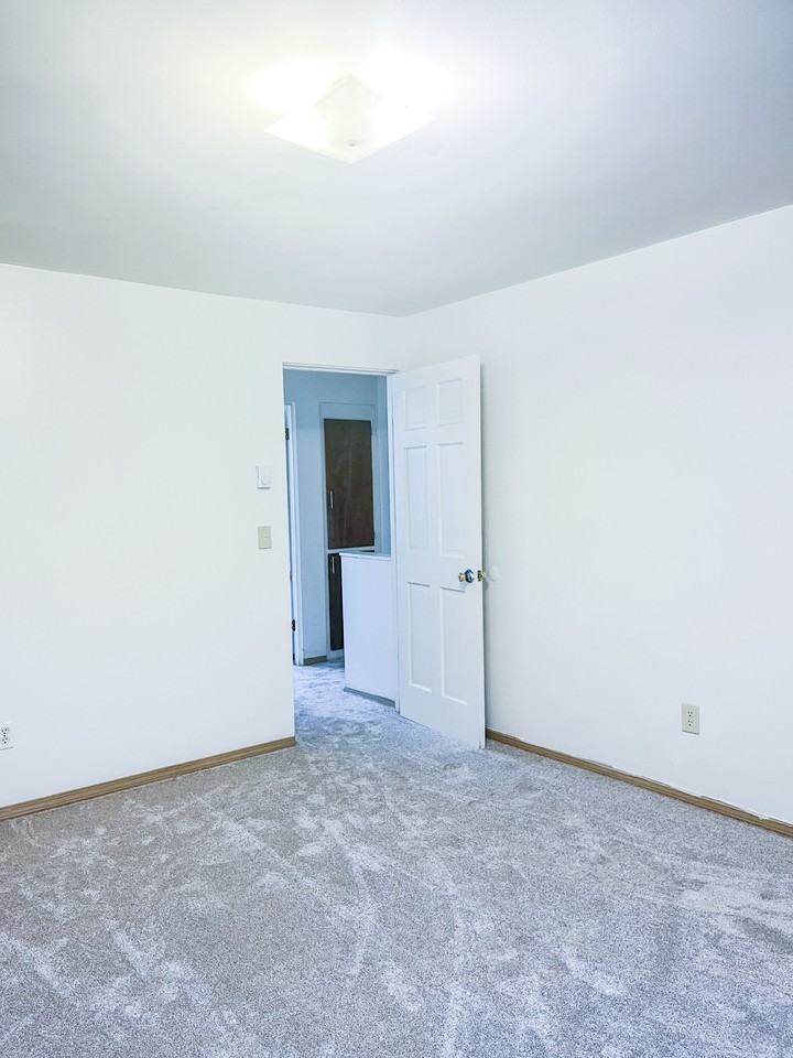 441 Park Ave N #C - Photo 6 of 8