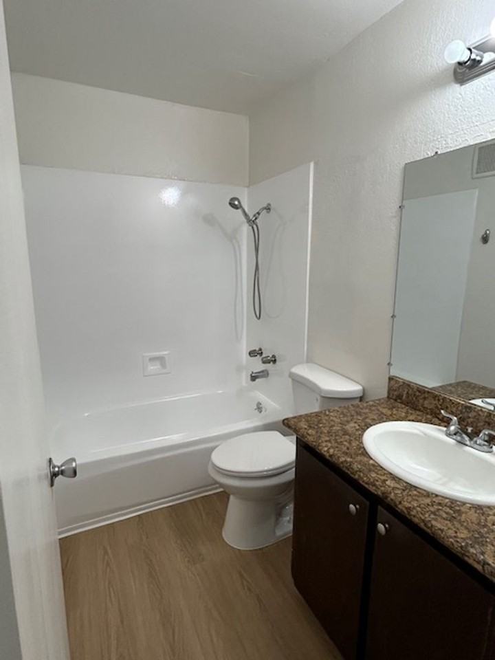 Fairway - Photo 5 of 12