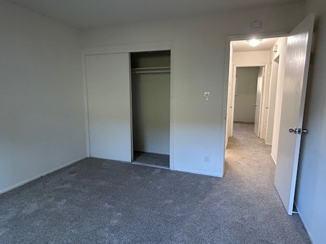 Fairway - Photo 6 of 12