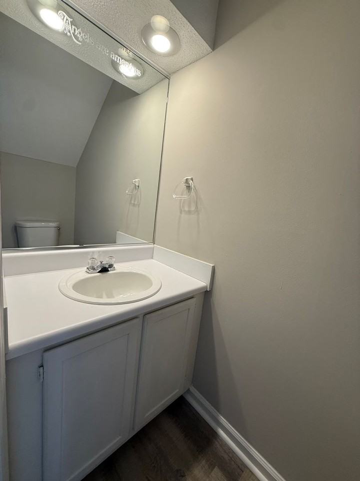 33 Londonberry Ln - Photo 6 of 21