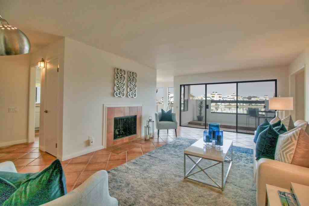 858 Balboa Ln - Photo 3 of 41