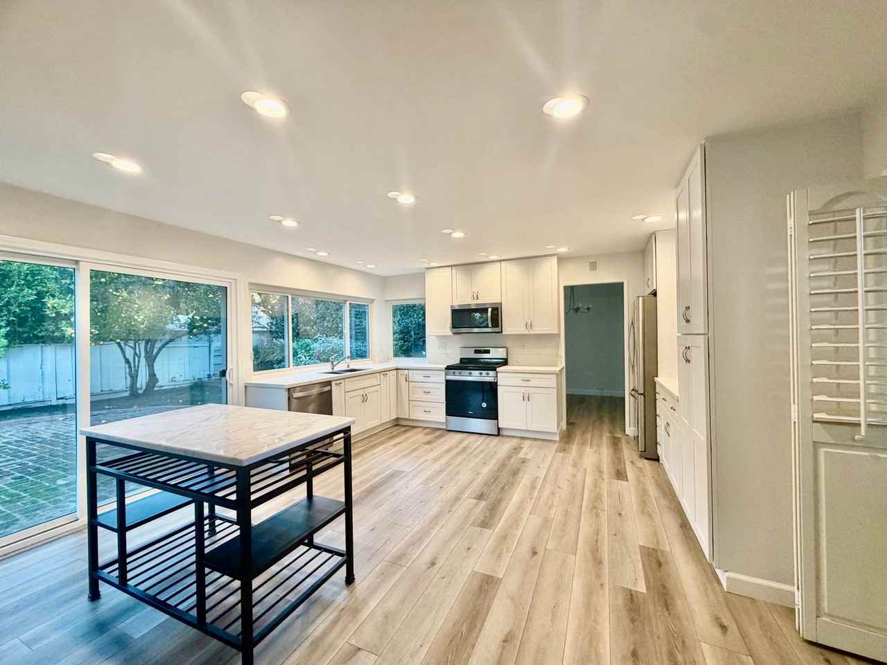 1954 Port Bristol Cir - Photo 5 of 28