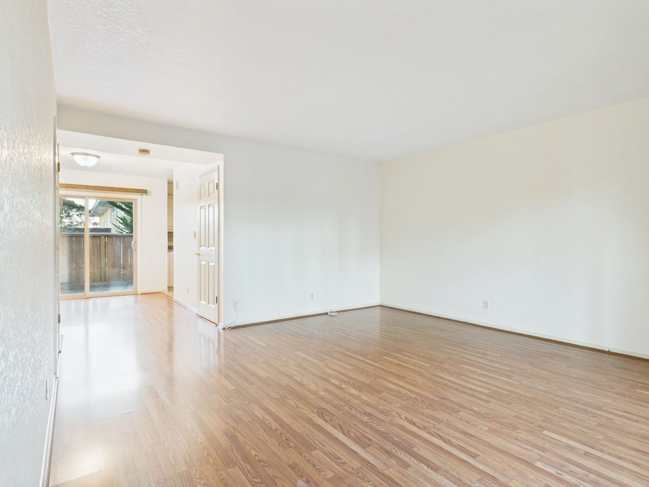 140 Cypress Grove Ct - Photo 4 of 14