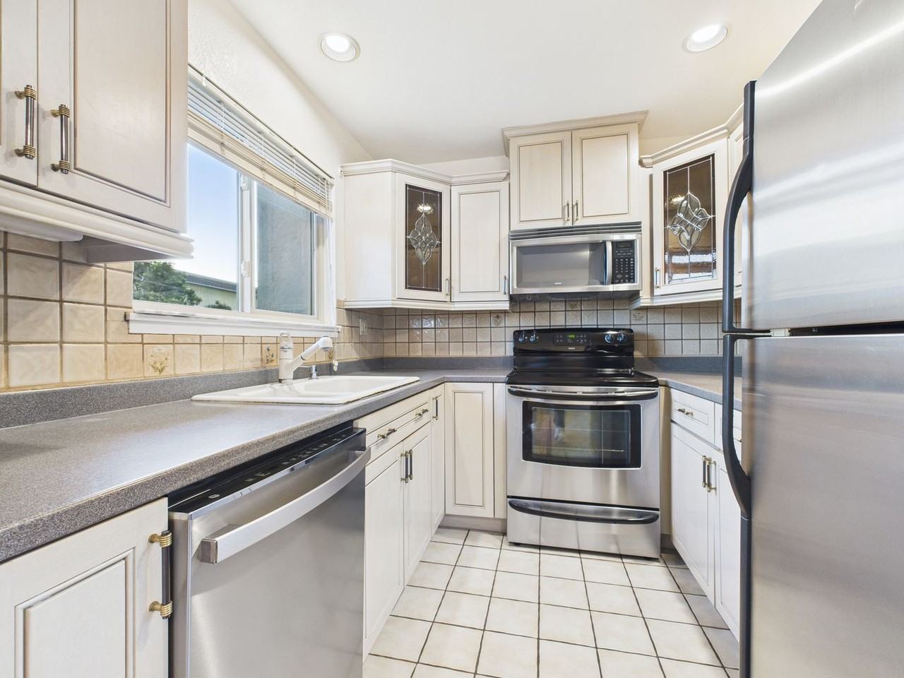 140 Cypress Grove Ct - Photo 7 of 14