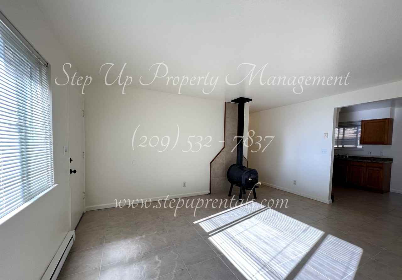 19199 Beauchamp Dr - Photo 2 of 17