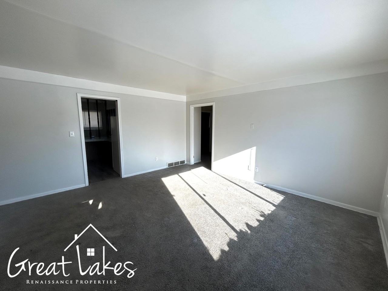 24889 Masch Ave - Photo 6 of 11