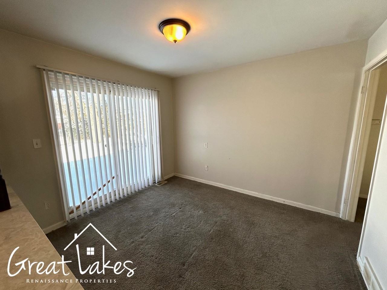 24889 Masch Ave - Photo 7 of 11